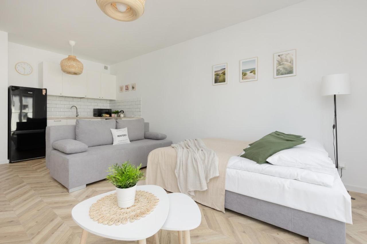 Ursus Sunny Studio For 4 Guests With Parking & Balcony By Noclegi Renters Varsó Kültér fotó